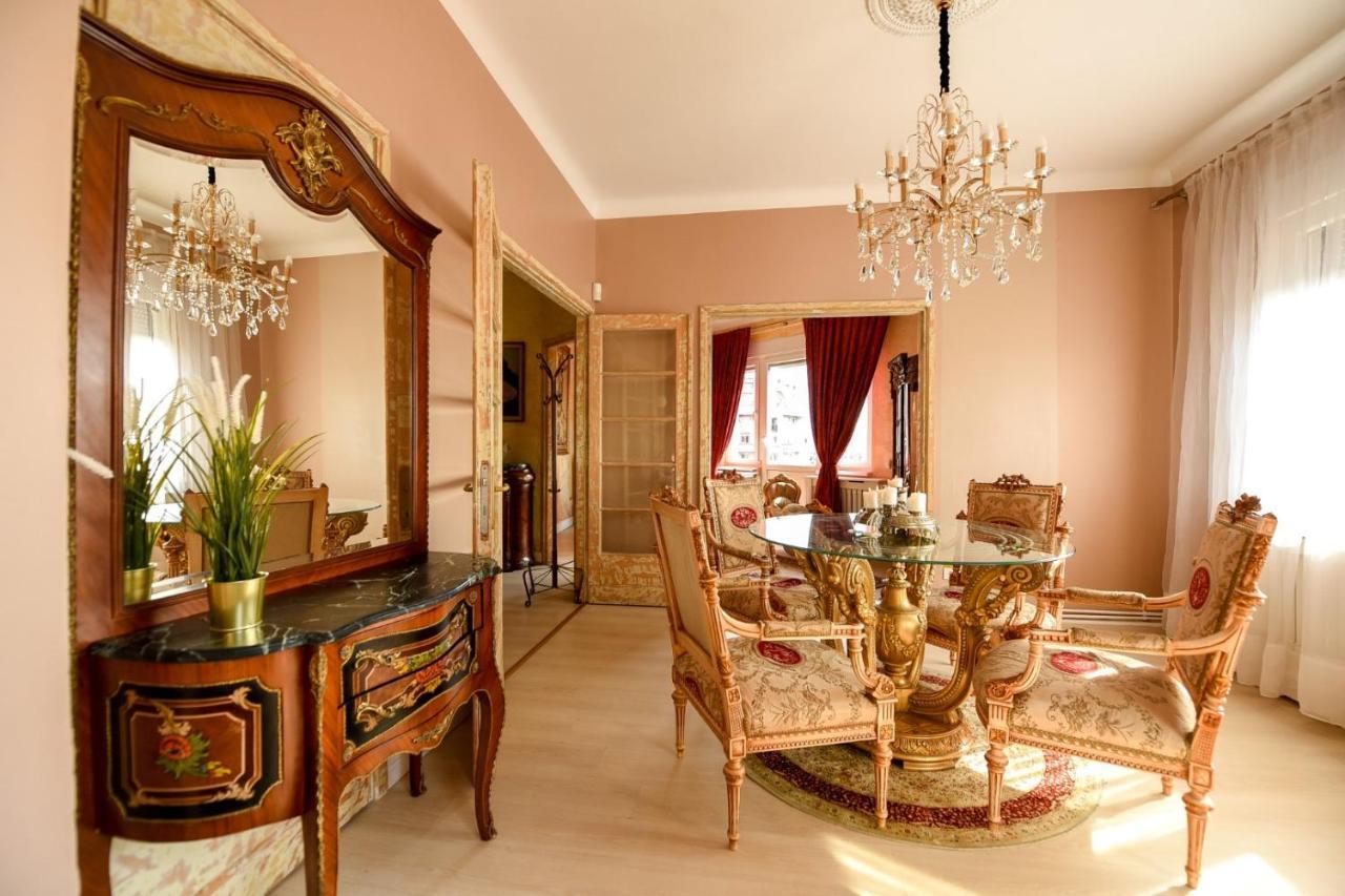 Baroque Splendor: Breathtaking Views & Design Apartment Bucureşti Exterior foto